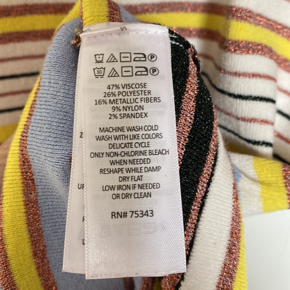 Striped knit top - Picture 4 of 4